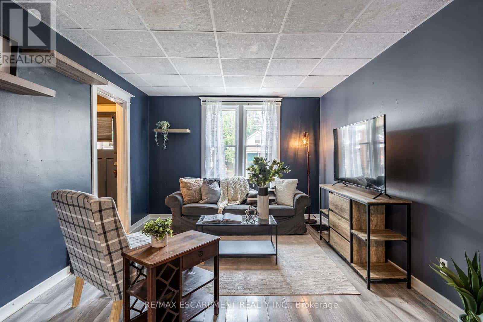 52 CONNAUGHT AVENUE N — Hamilton (Stipley), Ontario - Photo 5 of 28