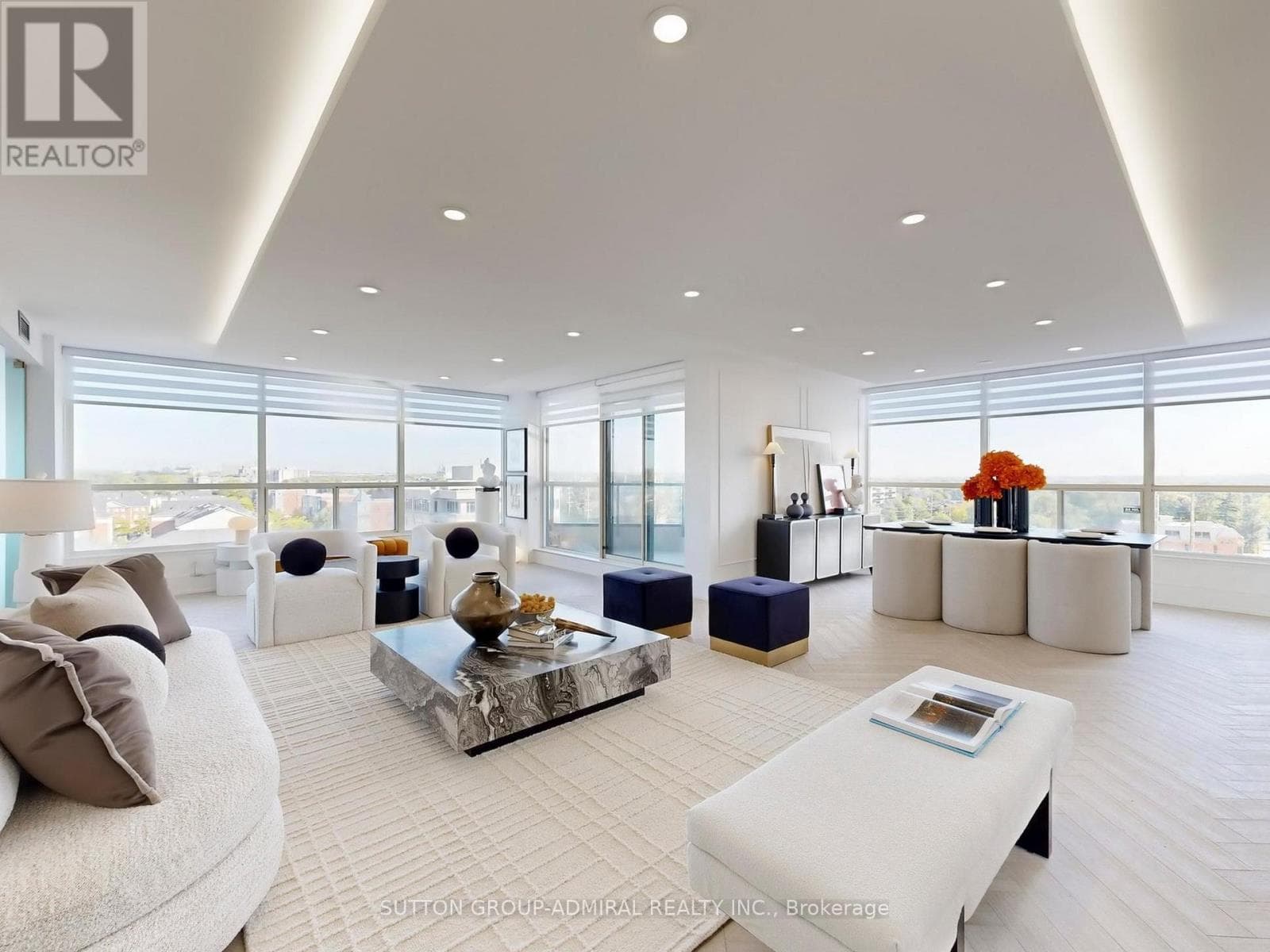 704 - 1 CLARK AVENUE W — Vaughan (Crestwood-Springfarm-Yorkhill), Ontario - Main photo