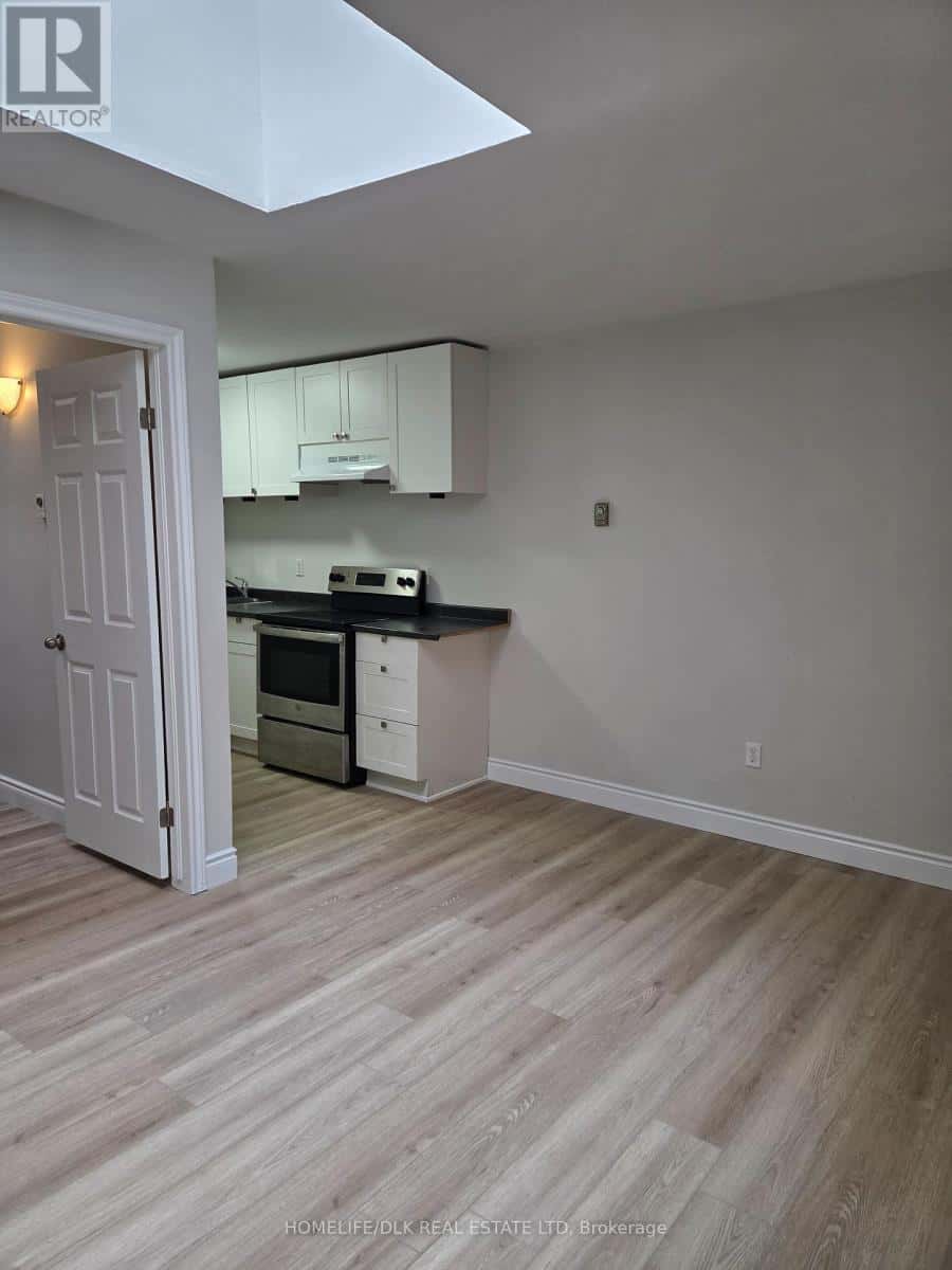 #6 - 180 KING STREET E — Gananoque, Ontario - Photo 3 of 30