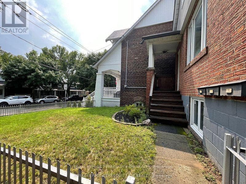 MAIN FL - 102 MERRILL AVENUE E — Toronto (Woodbine Corridor), Ontario - Main photo