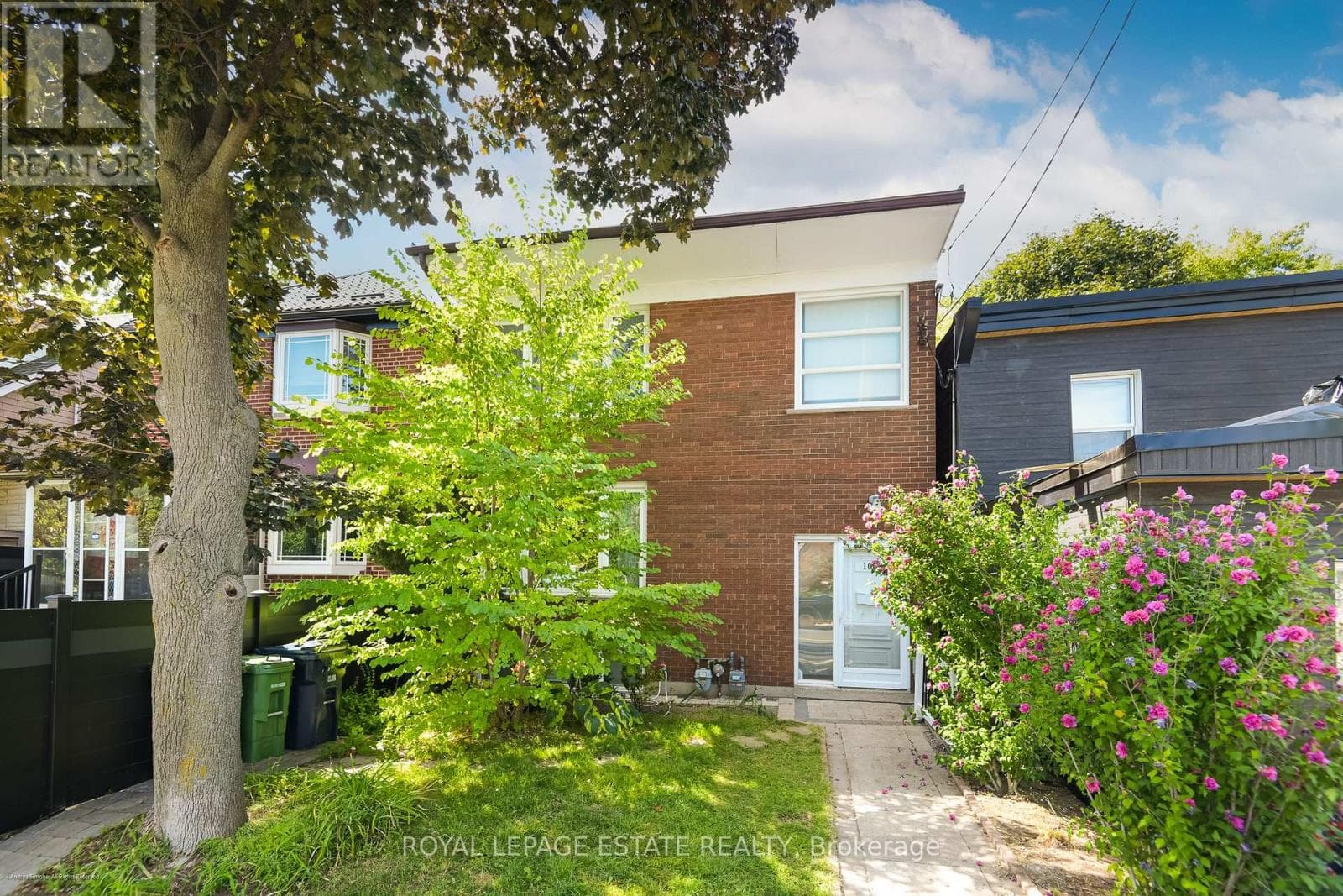 MAIN FLOOR - 106 MAIN STREET — Toronto (East End-Danforth), Ontario - Main photo