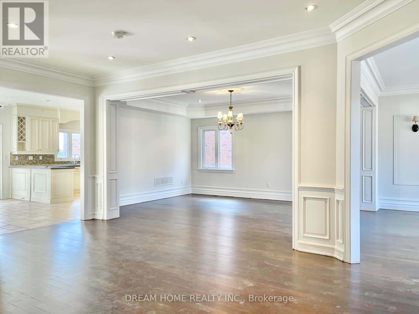 25A OAK AVENUE — Richmond Hill (South Richvale), Ontario - Photo 2 of 26