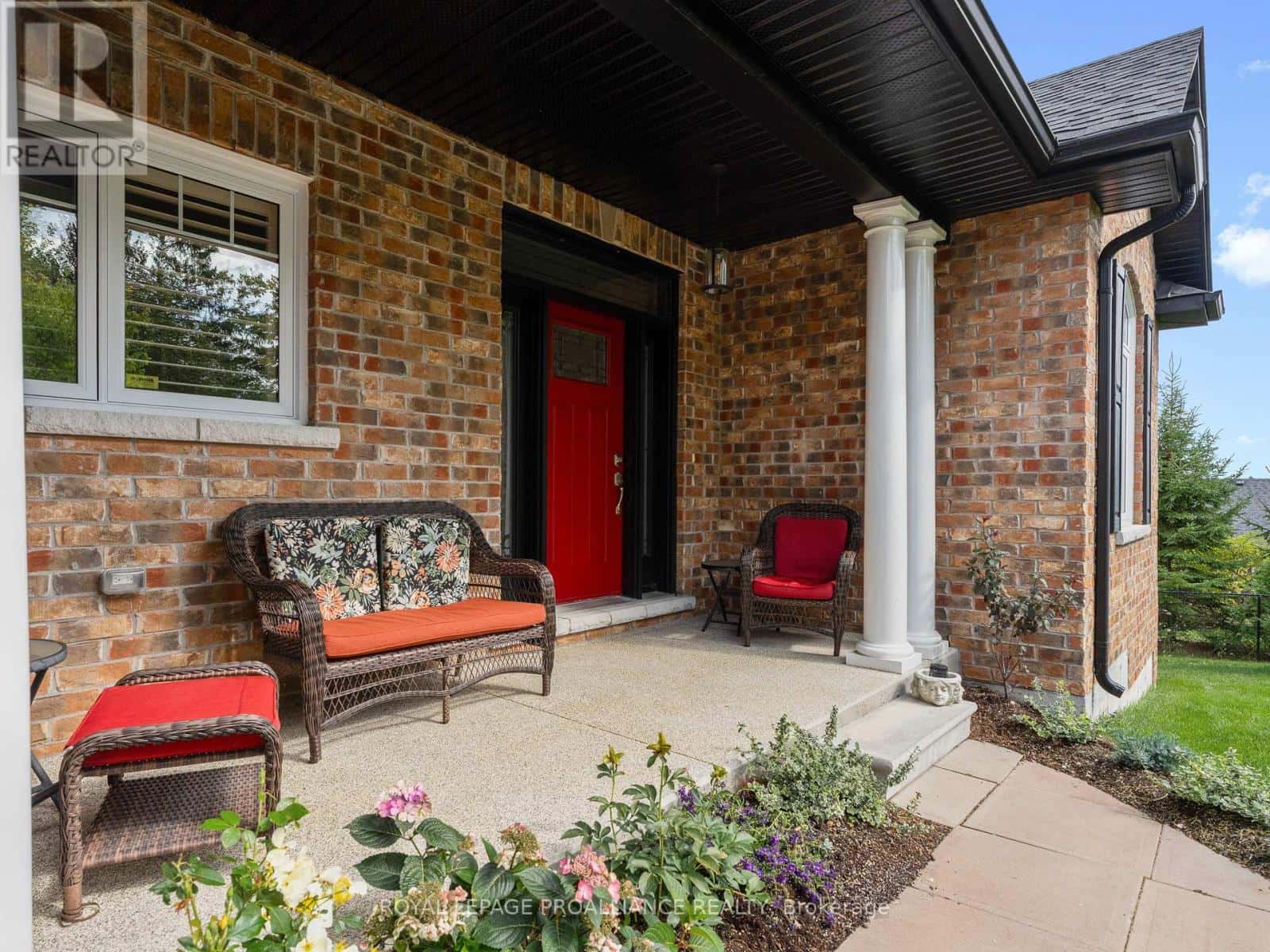 349 BRIMLEY ROAD S — Alnwick/Haldimand (Grafton), Ontario - Photo 5 of 41