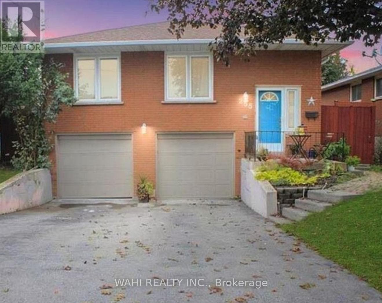 UNIT 1 - 255 CARSON DRIVE W — Hamilton (Lisgar), Ontario - Main photo