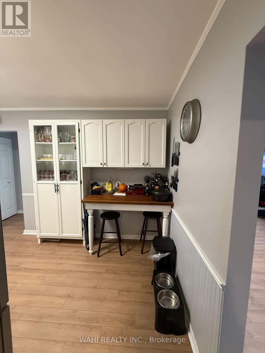 UNIT 1 - 255 CARSON DRIVE W — Hamilton (Lisgar), Ontario - Photo 5 of 11