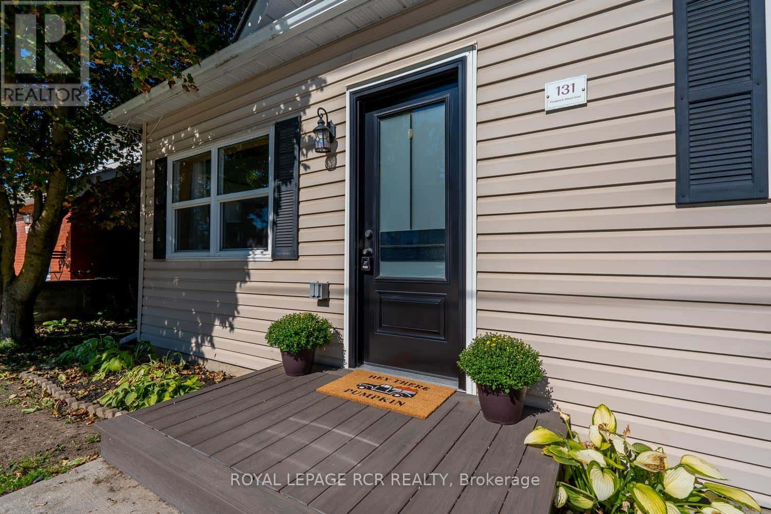 131 FREDERICK STREET E — Wellington North (Arthur), Ontario - Photo 2 of 23