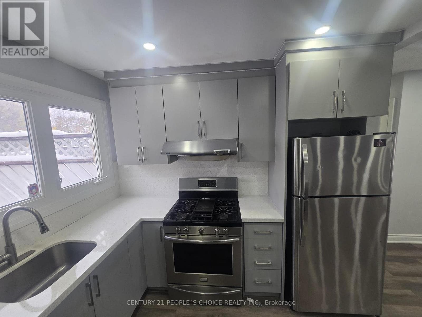 UPPER - 21 MOORE STREET — Brampton (Brampton West), Ontario - Main photo