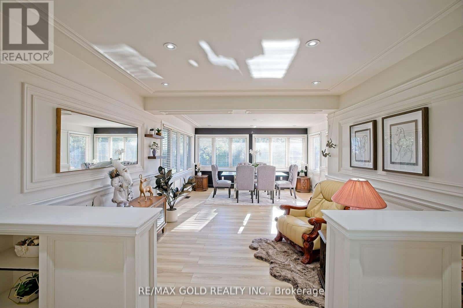 32 ORIOLE AVENUE — Hamilton (Stoney Creek Industrial), Ontario - Photo 4 of 47