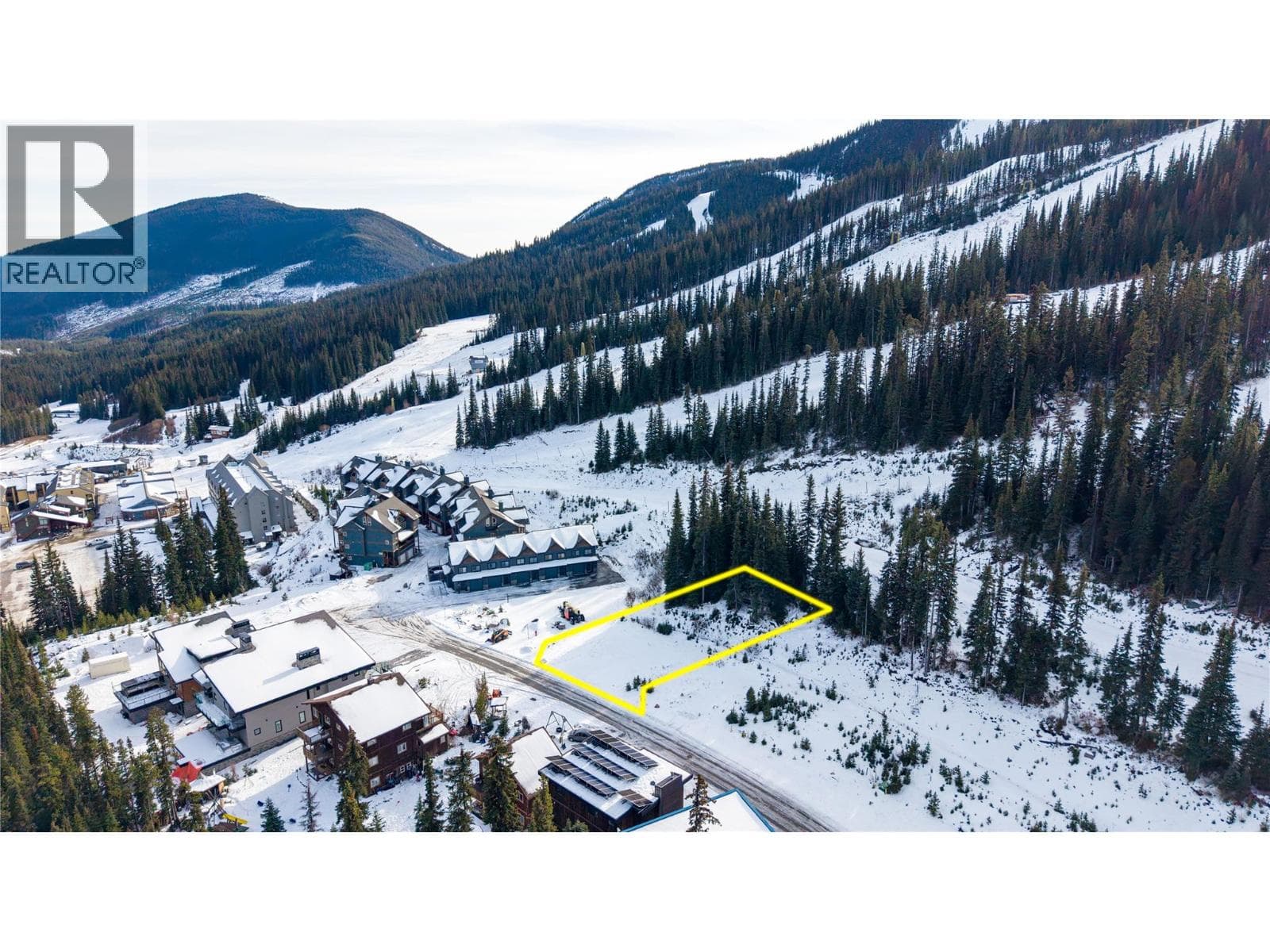 284 Creekview Road — Apex Mountain, British Columbia - Main photo