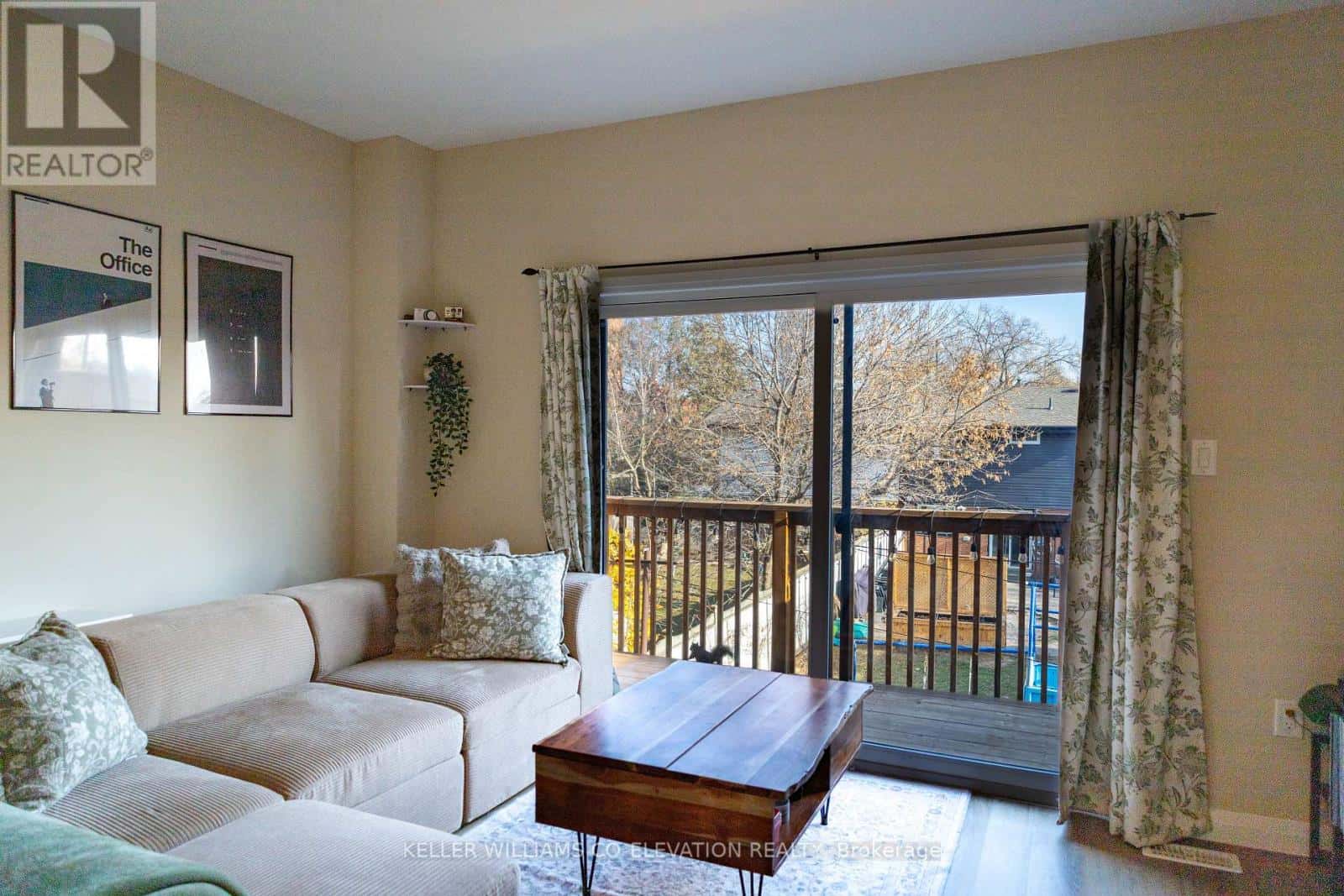 #35 - 270 MELVIN AVENUE — Hamilton (McQuesten), Ontario - Photo 2 of 19