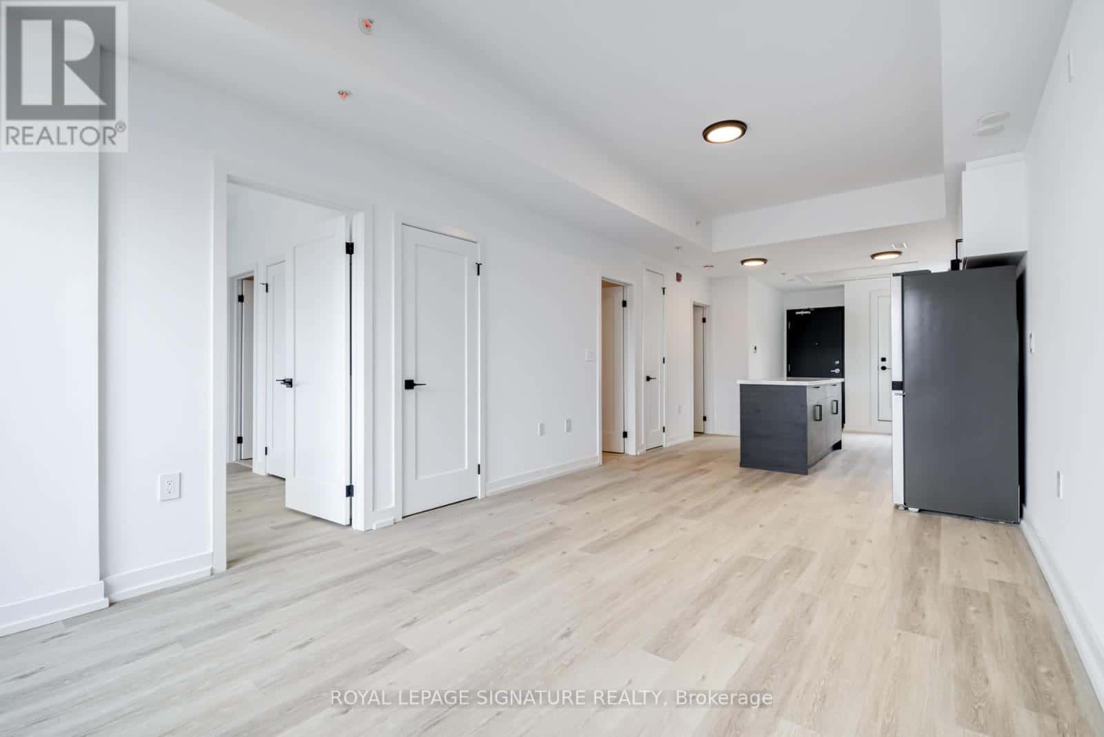 PH7 - 3039 DUNDAS STREET W — Toronto (Junction Area), Ontario - Photo 2 of 18