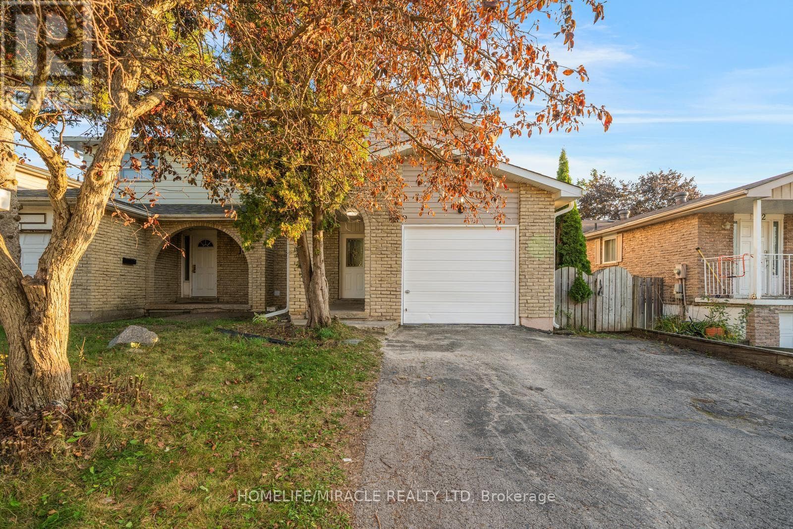 100 KOZLOV STREET — Barrie (Sunnidale), Ontario - Main photo