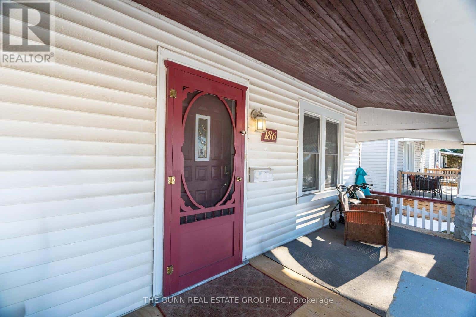 186 EAST STREET — London East (East M), Ontario - Photo 4 of 29