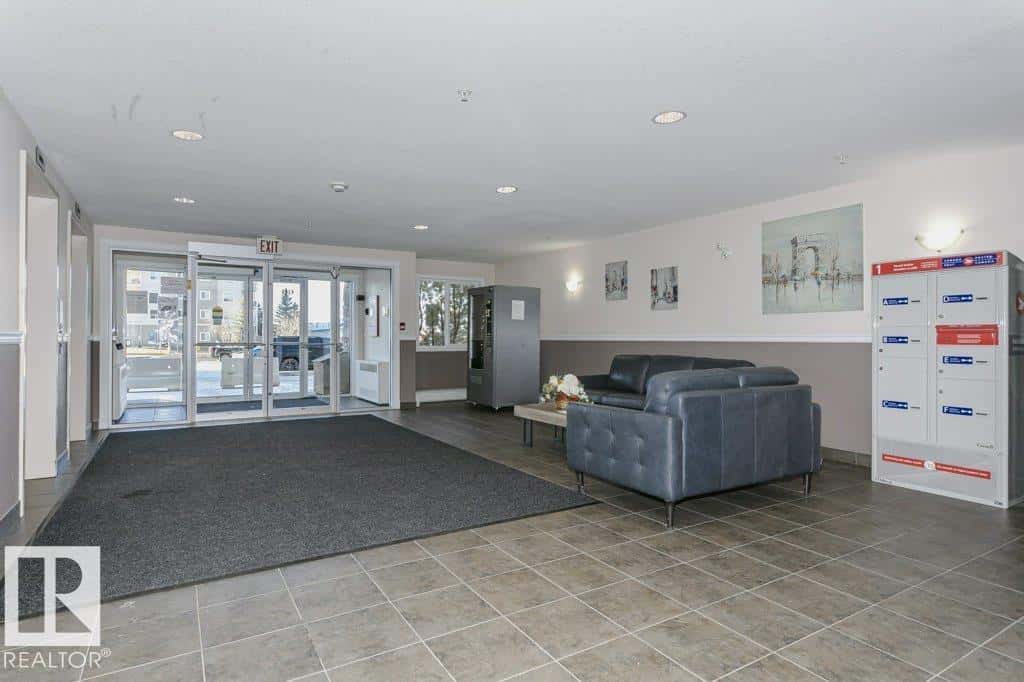 #103 4309 33 ST — Stony Plain, Alberta - Photo 3 of 43