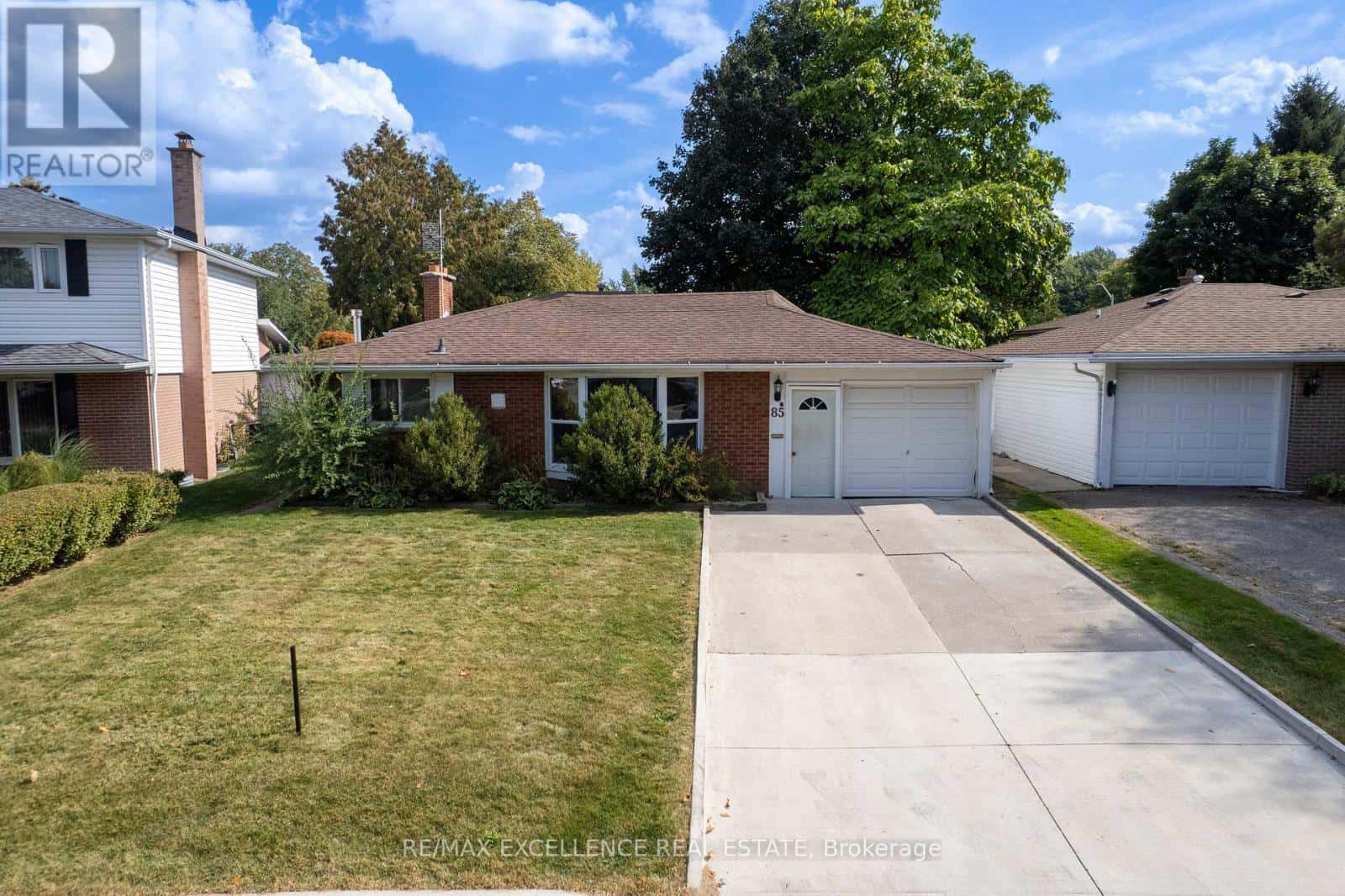 85 WATSON CRESCENT — Brampton (Brampton East), Ontario - Photo 2 of 29