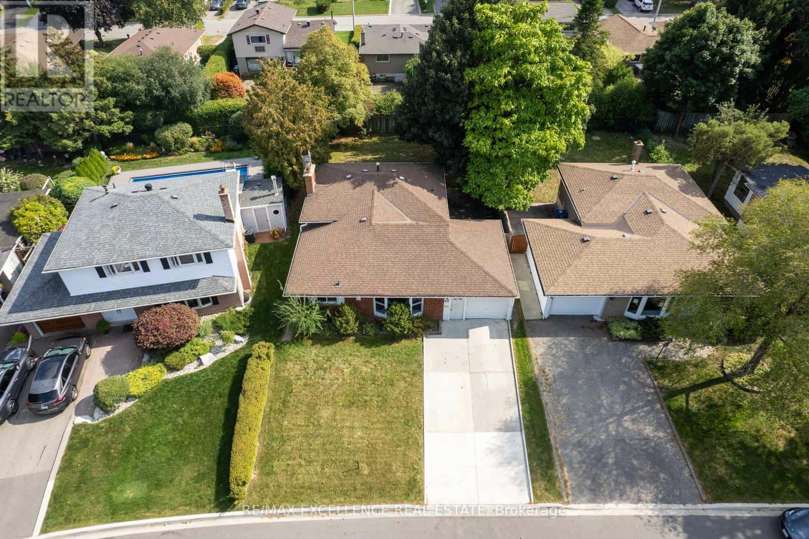 85 WATSON CRESCENT — Brampton (Brampton East), Ontario - Photo 3 of 29