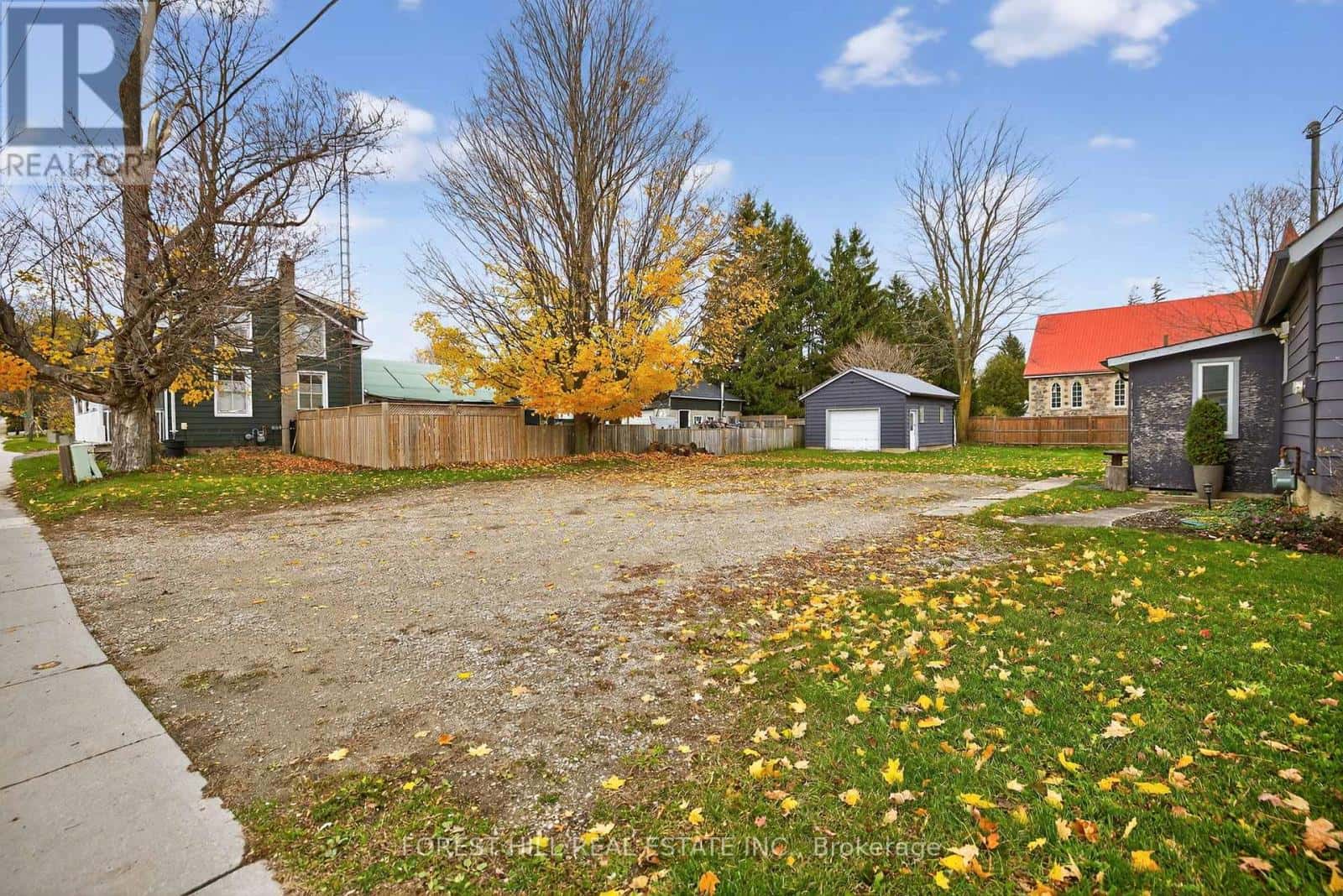 3 ELORA STREET N — Mapleton, Ontario - Photo 5 of 45