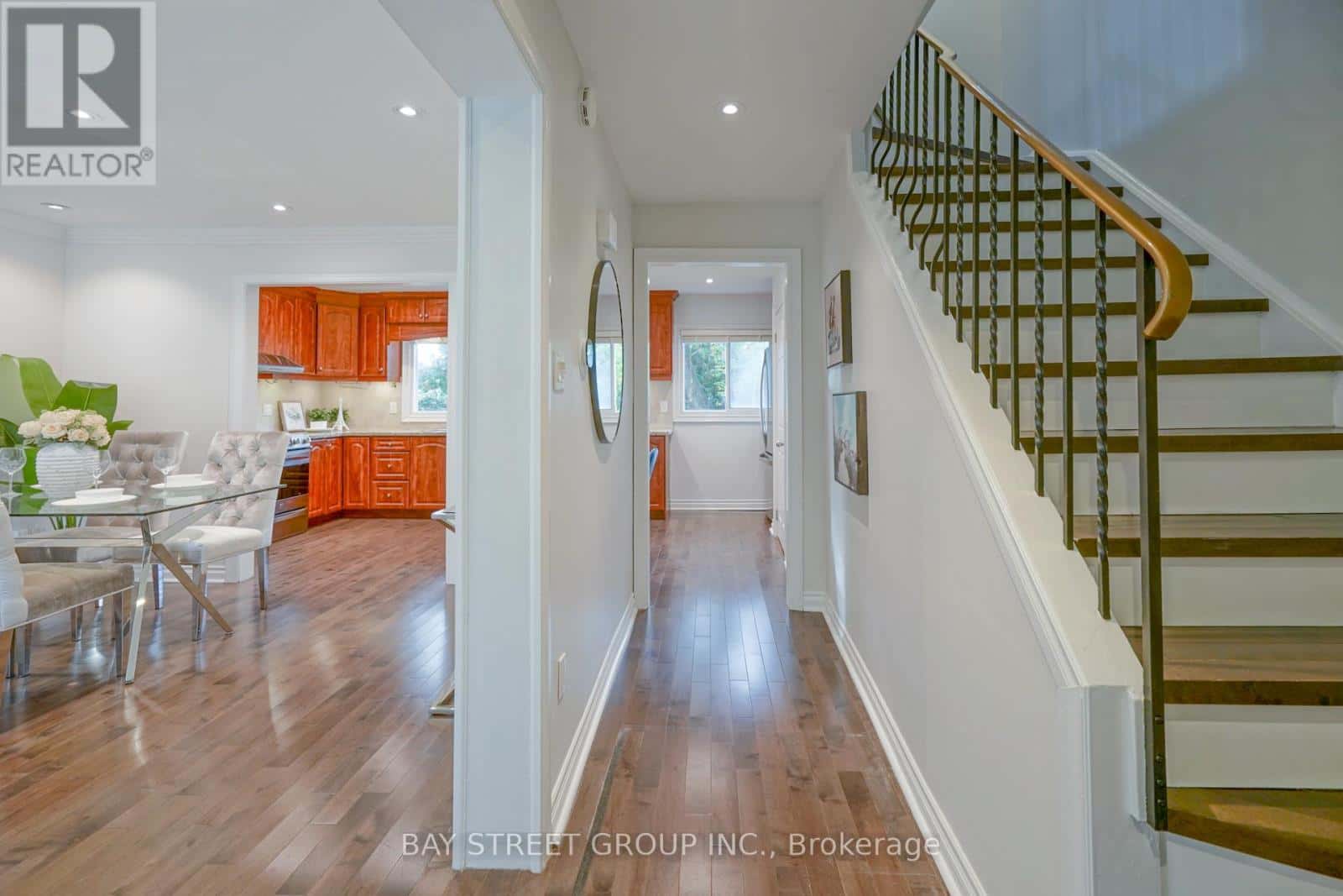 3A BONNIEWOOD ROAD — Toronto (Ionview), Ontario - Photo 2 of 20