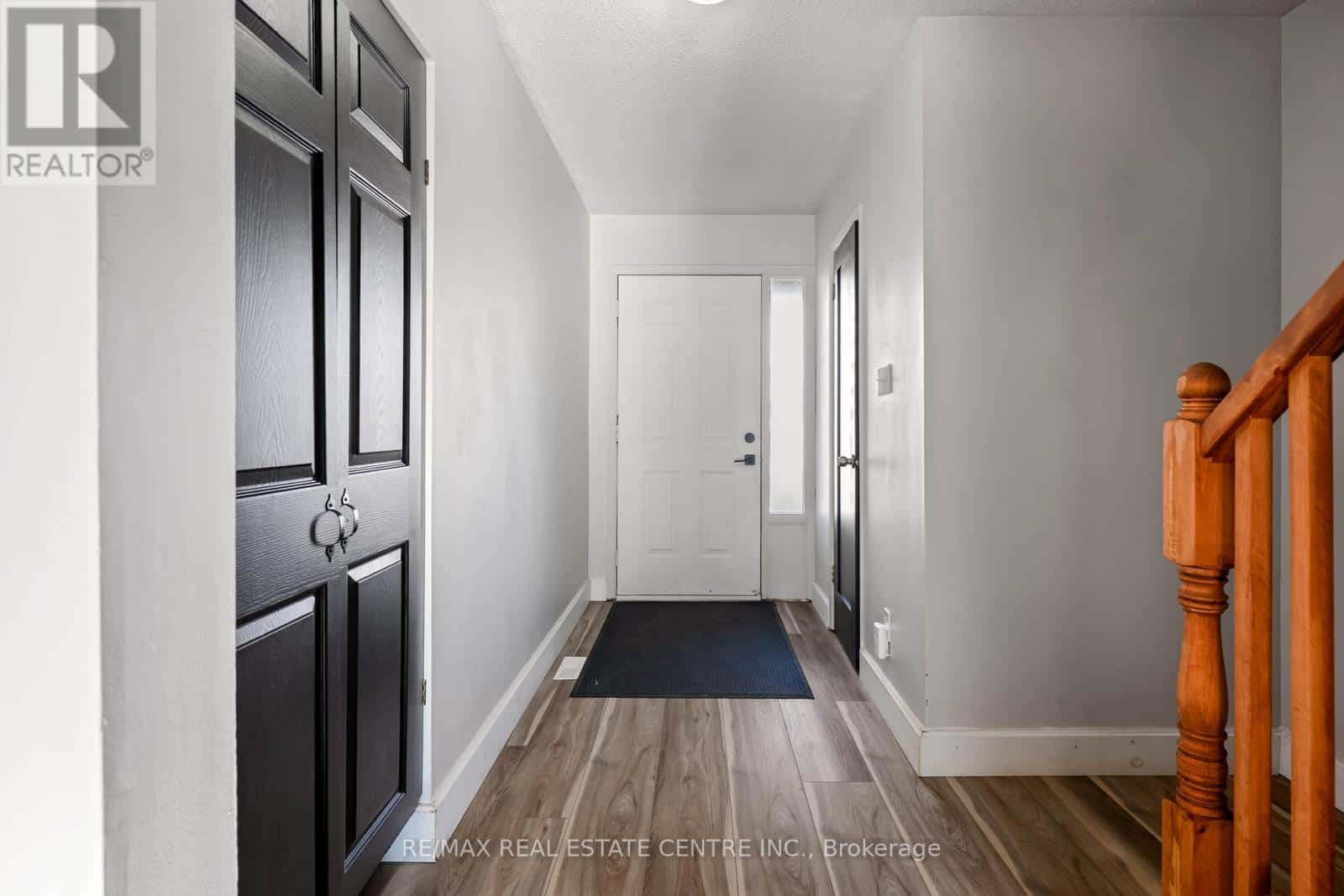 42 - 325 WILLIAM STREET — Shelburne, Ontario - Photo 5 of 34