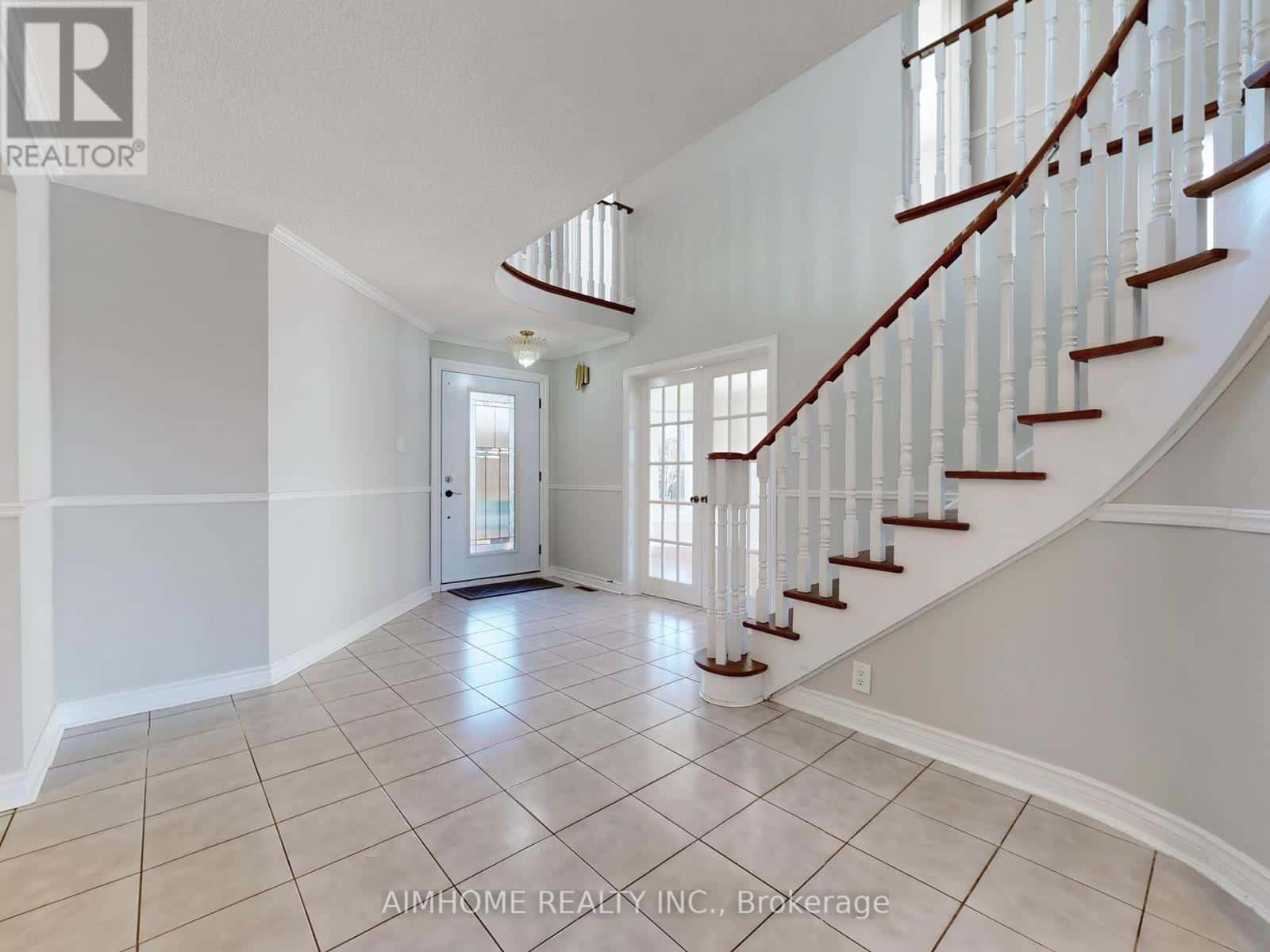 207 KENSIT AVENUE — Newmarket (Armitage), Ontario - Photo 3 of 49