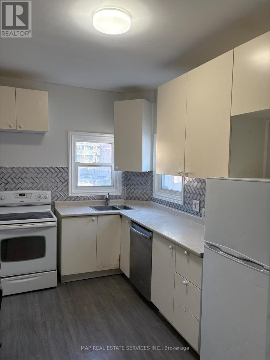 15 WALLACE STREET — Vaughan (West Woodbridge), Ontario - Main photo