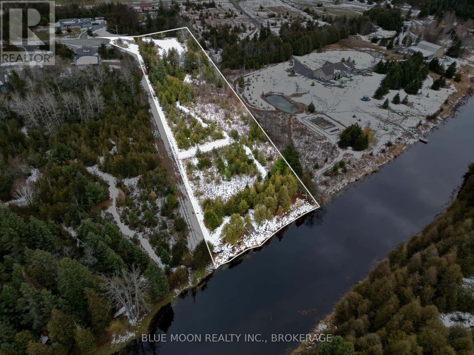 1 RIVERWOOD COVE — Stone Mills (Stone Mills), Ontario - Photo 2 of 21