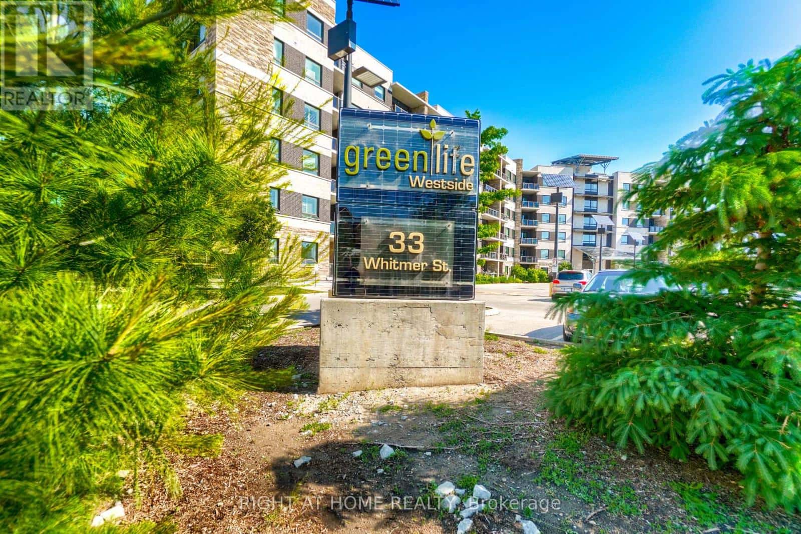 408 - 33 WHITMER STREET — Milton (SC Scott), Ontario - Photo 2 of 39