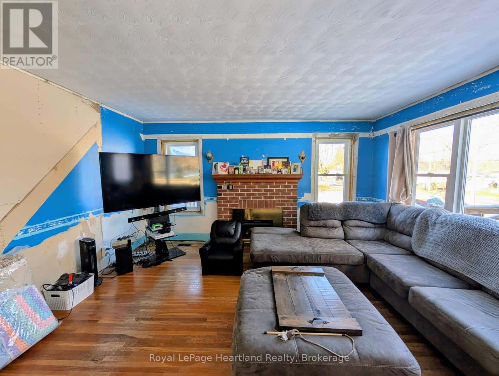 80 JOSEPH STREET — Central Huron (Clinton), Ontario - Photo 5 of 50