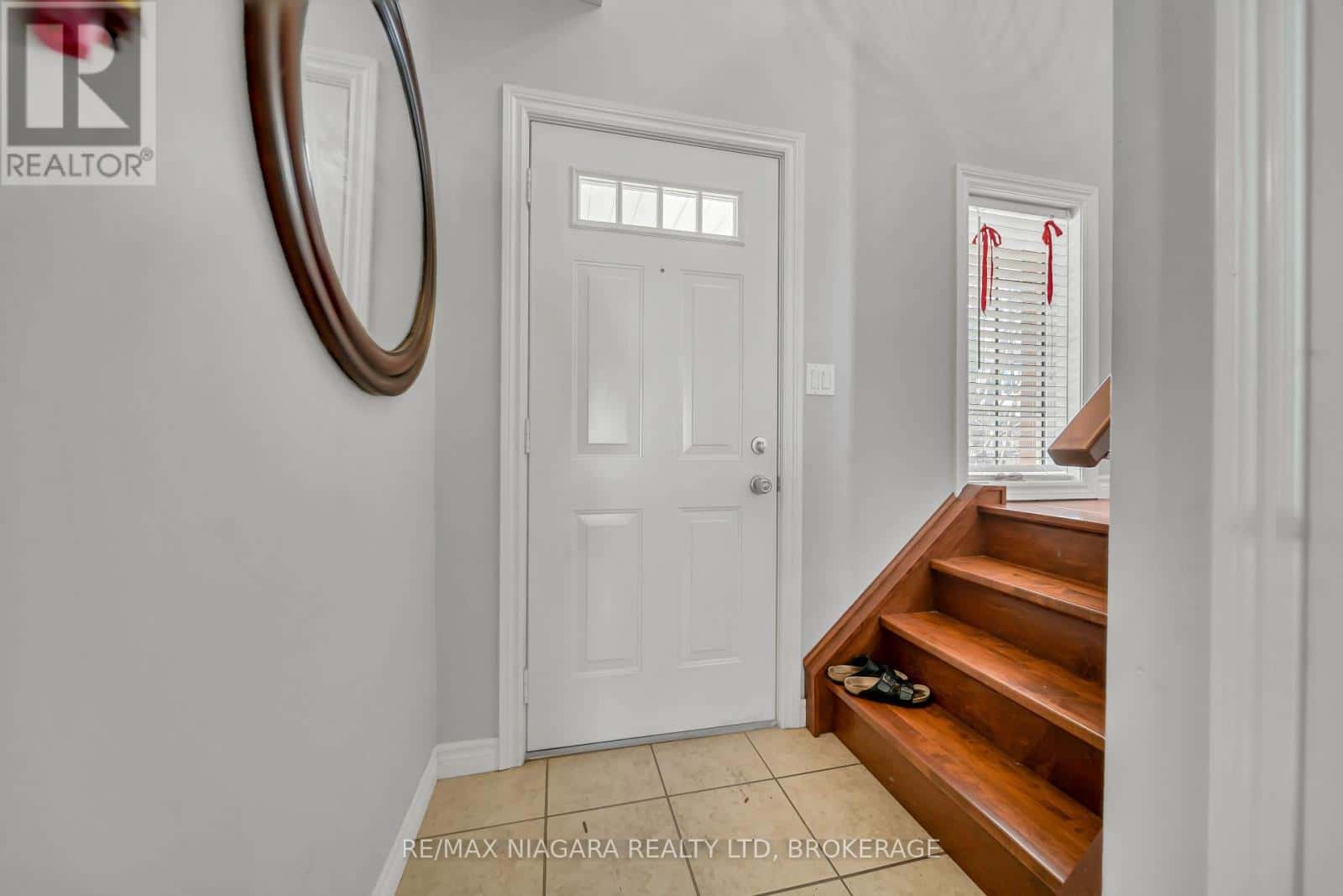 81 - 165 TERRAVIEW CRESCENT — Guelph (Kortright West), Ontario - Photo 5 of 36