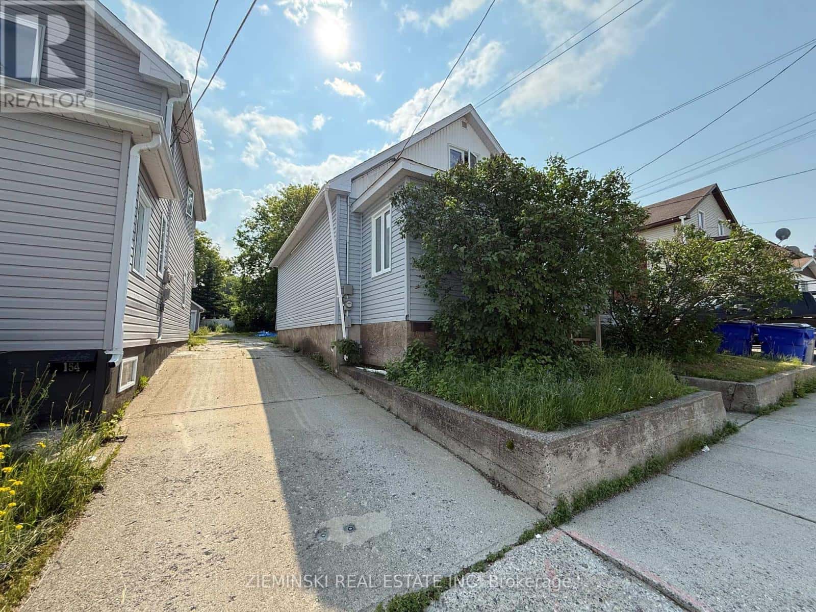 148 PINE STREET N — Timmins (TNE - Hill District), Ontario - Photo 4 of 8