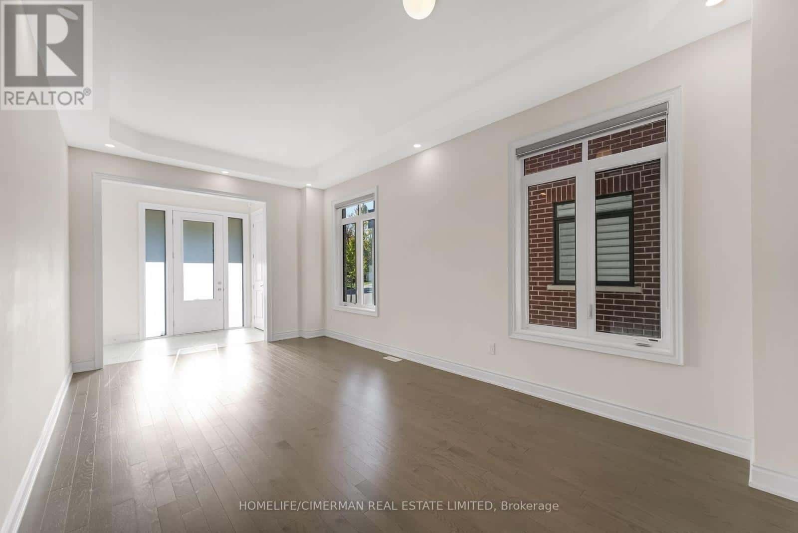 99 BLACK WALNUT COURT — Aurora (Aurora Estates), Ontario - Photo 5 of 38