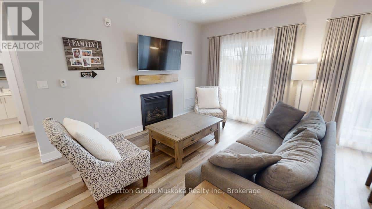 318 - 25 PEN LAKE POINT ROAD — Huntsville (Chaffey), Ontario - Photo 2 of 25