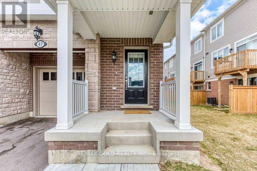 47 RAPIDS LANE — Hamilton (Vincent), Ontario - Photo 3 of 11