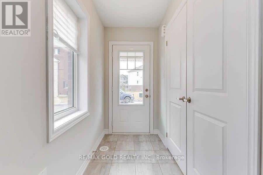 47 RAPIDS LANE — Hamilton (Vincent), Ontario - Photo 4 of 11