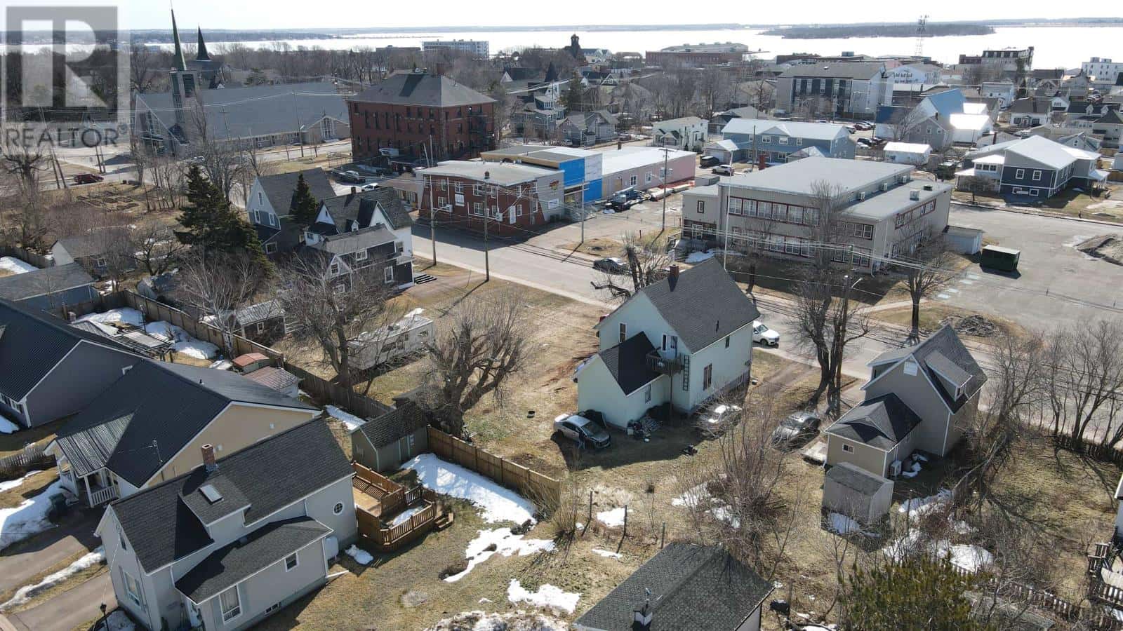 341 Notre Dame Street — Summerside, Prince Edward Island - Photo 3 of 38