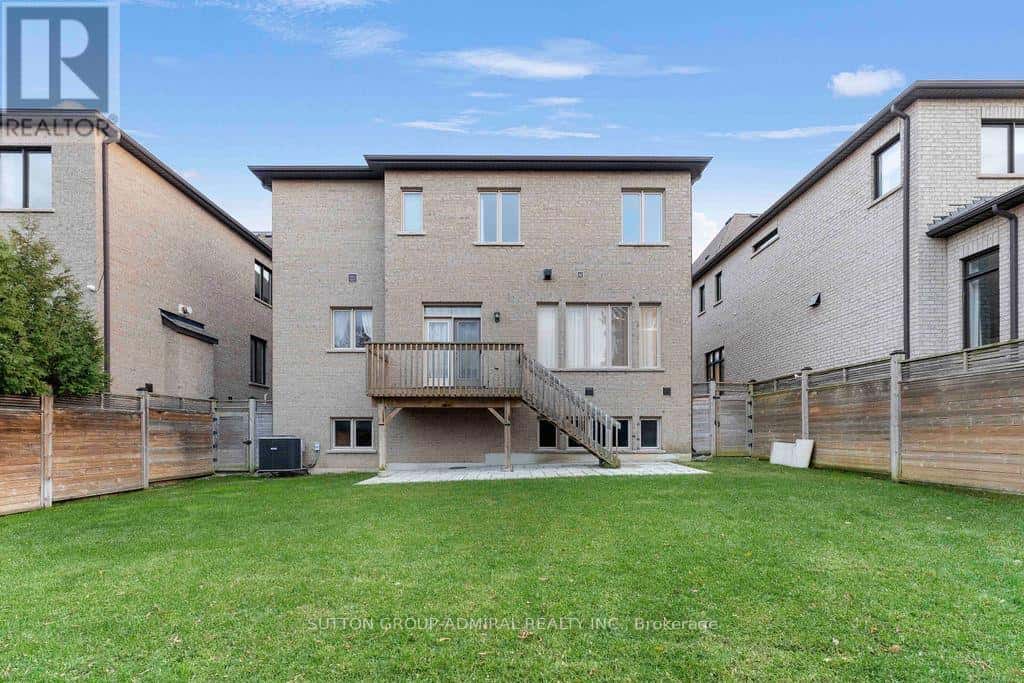 21 DAY LILY CRESCENT — Richmond Hill (South Richvale), Ontario - Photo 4 of 46