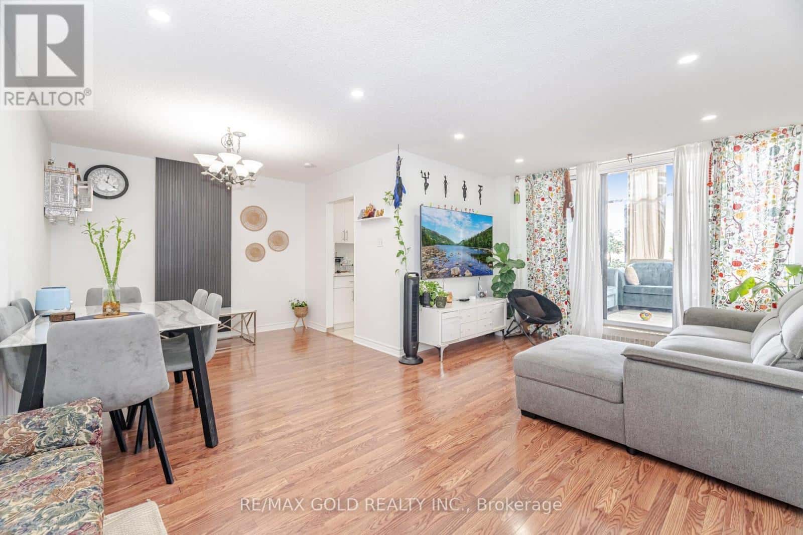 1203 - 1615 BLOOR STREET — Mississauga (Applewood), Ontario - Photo 5 of 18