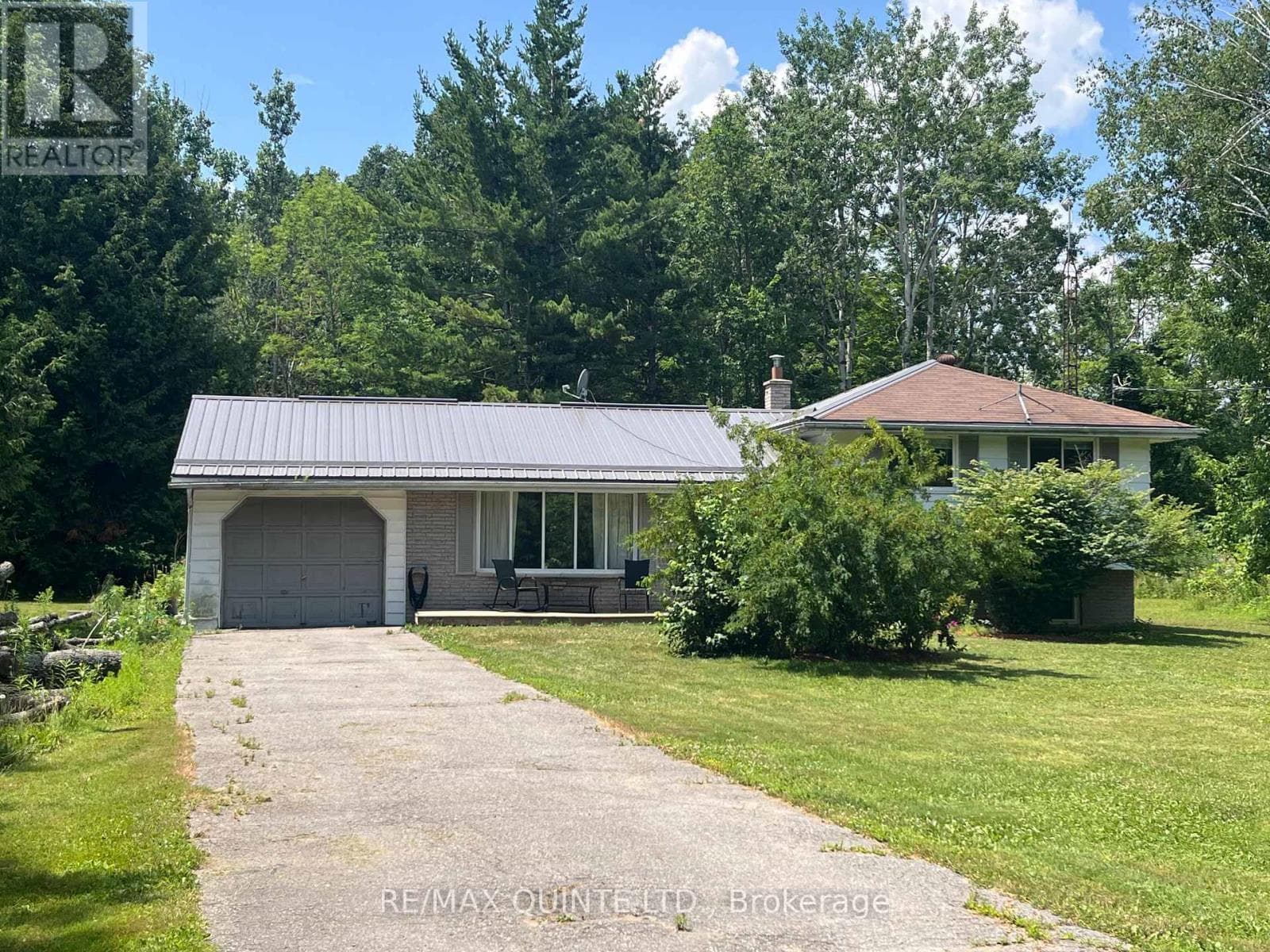 353 CARSON ROAD — Centre Hastings, Ontario - Main photo