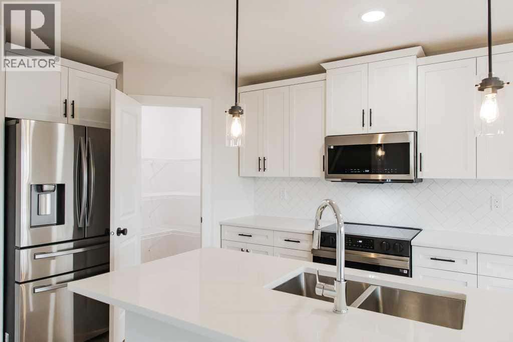 9560 114 Avenue — Clairmont, Alberta - Photo 5 of 47