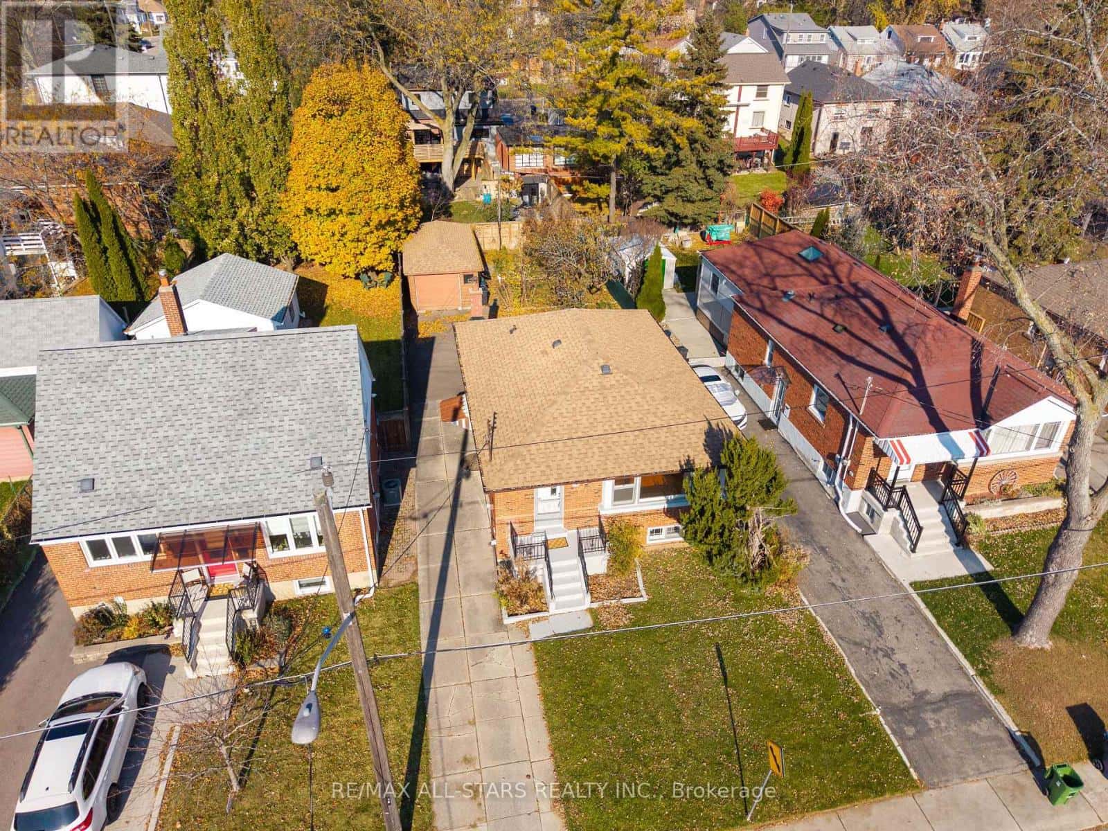 24 DONORA DRIVE — Toronto (Crescent Town), Ontario - Photo 3 of 43