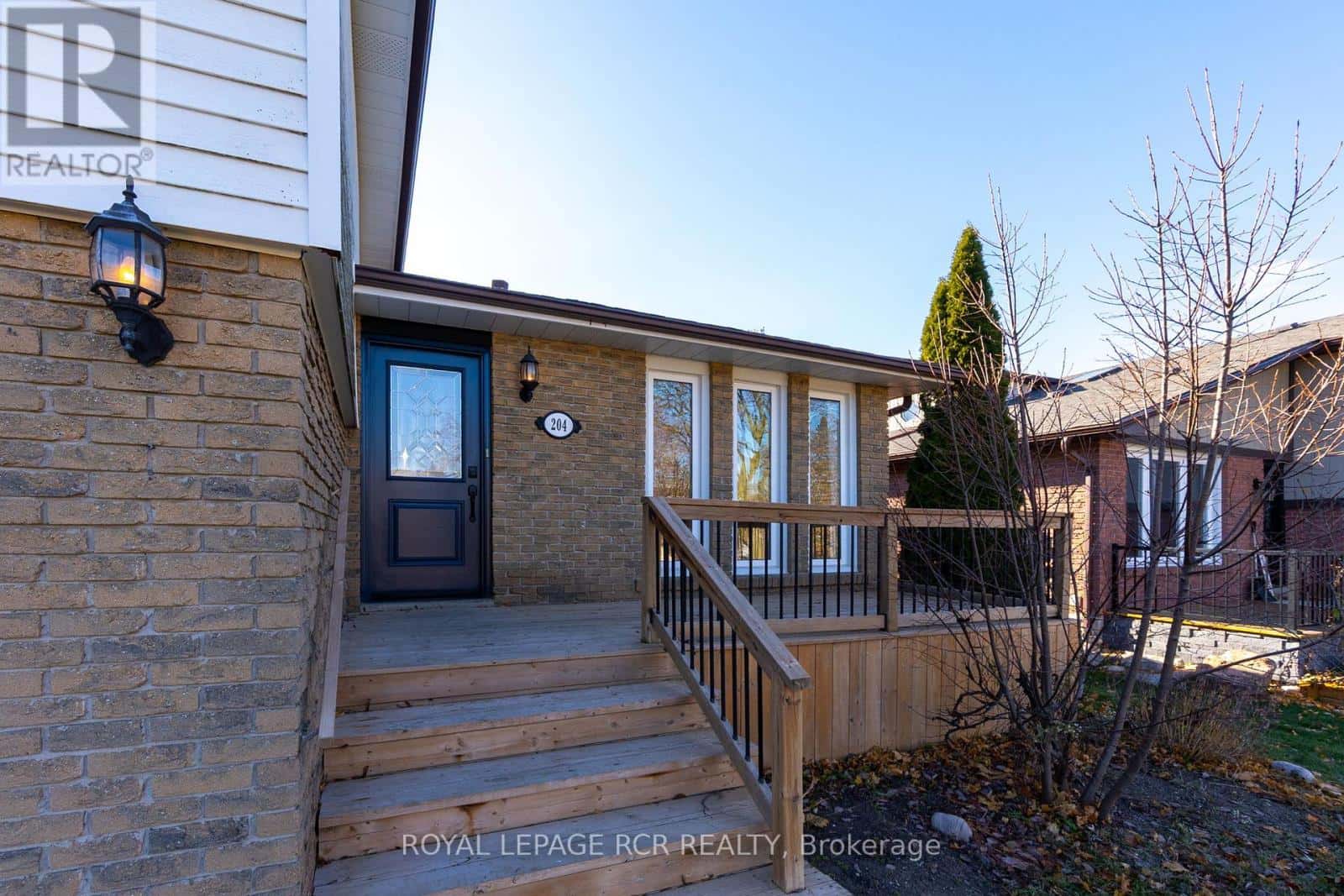 204 RIDGE ROAD — Caledon (Bolton West), Ontario - Photo 2 of 38