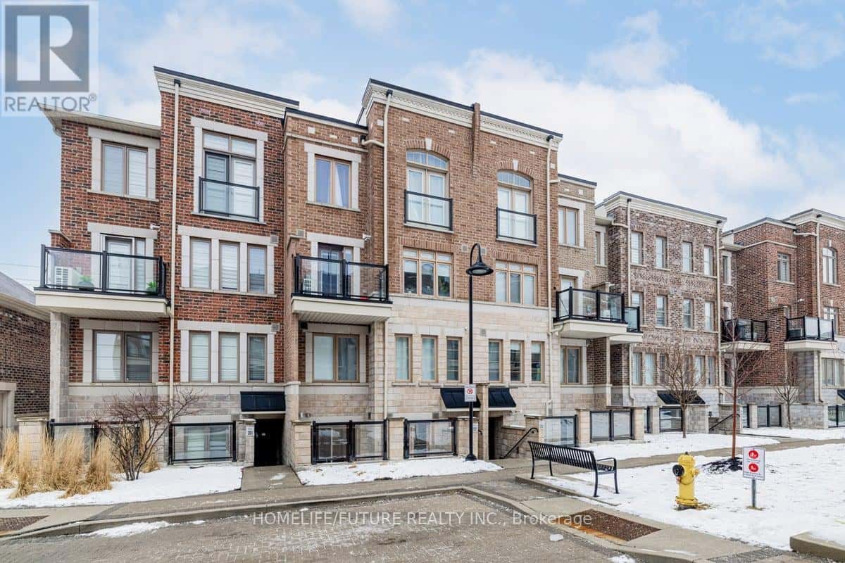 2355 Sheppard Avenue West 202
