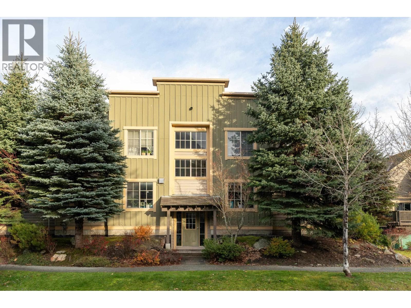 9 1447 VINE ROAD — Pemberton, British Columbia - Main photo