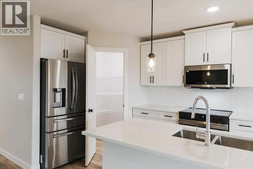 9558 114 Avenue — Clairmont, Alberta - Photo 5 of 47