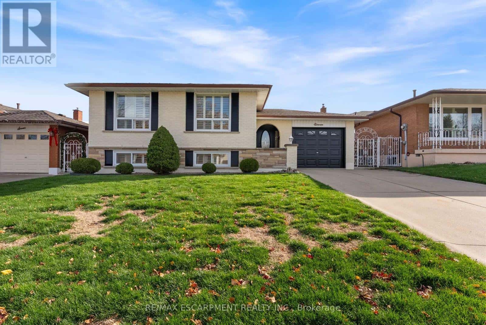 11 MARCELLA CRESCENT — Hamilton (Gershome), Ontario - Photo 3 of 29