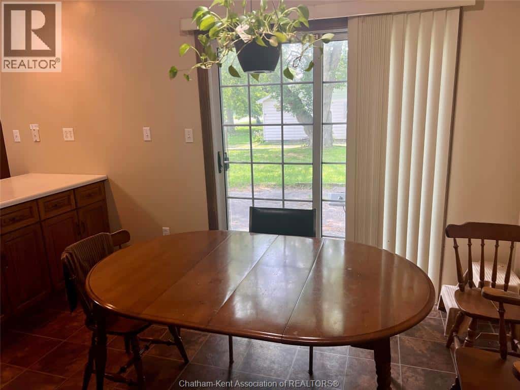 44/48 Wilson STREET — Wallaceburg, Ontario - Photo 5 of 25