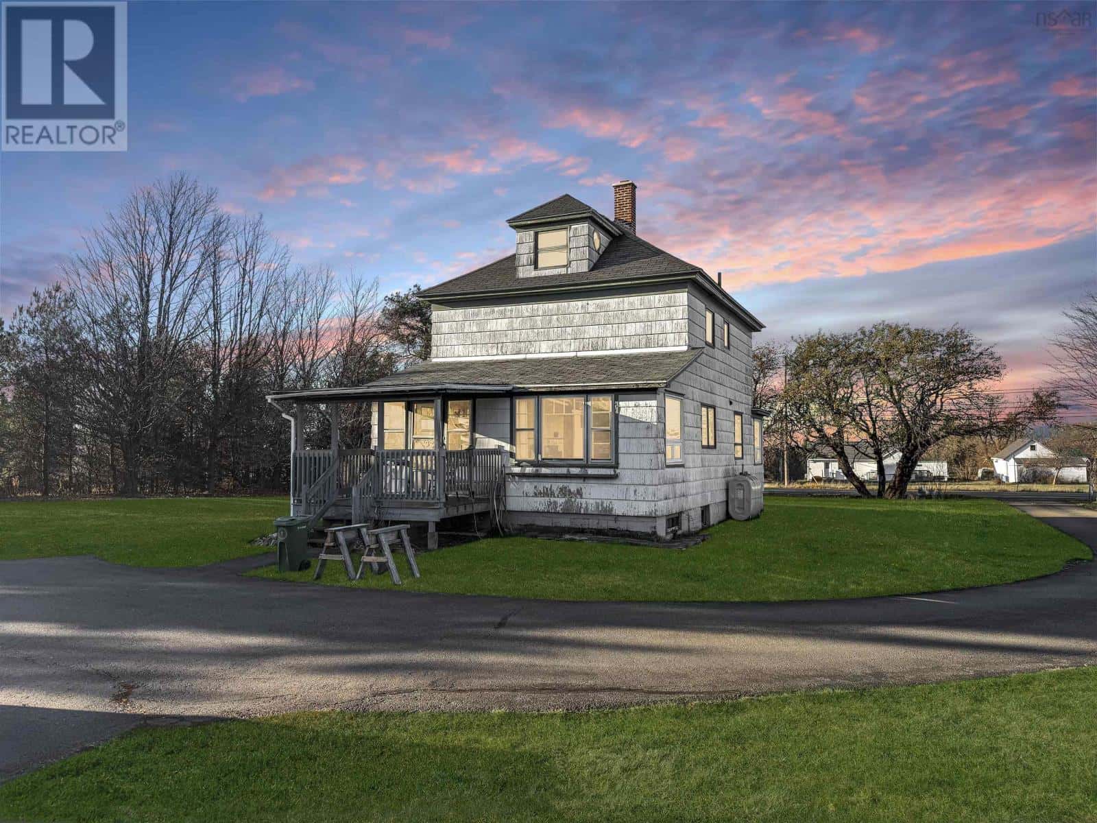 116 Trunk 6 Highway — Amherst, Nova Scotia - Photo 3 of 28