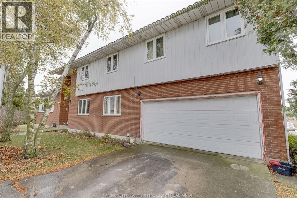 4996 BADDER LINE — Merlin, Ontario - Main photo