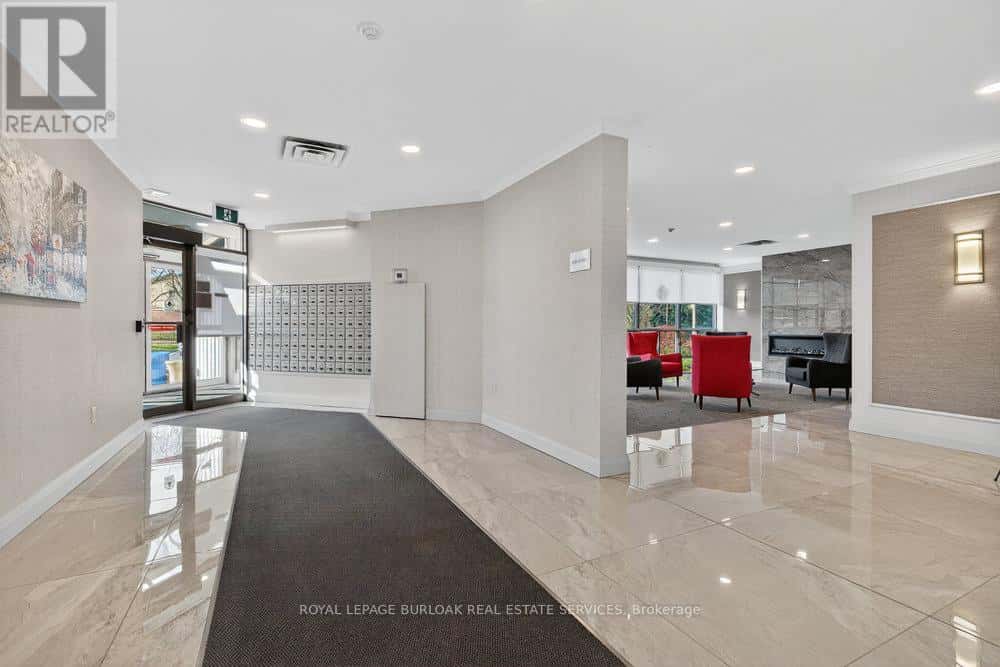 1007 - 5090 PINEDALE AVENUE — Burlington (Appleby), Ontario - Photo 3 of 32