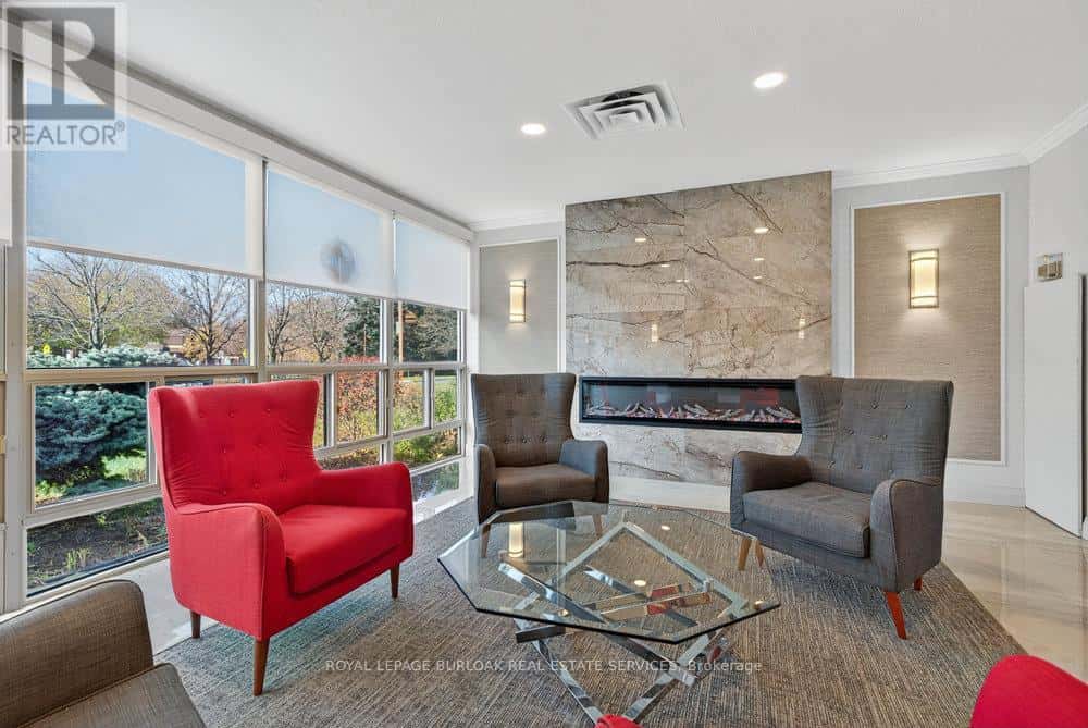 1007 - 5090 PINEDALE AVENUE — Burlington (Appleby), Ontario - Photo 4 of 32